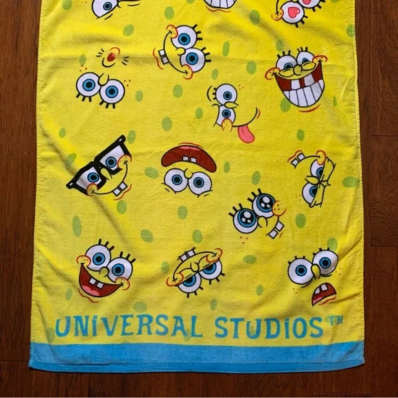 NWOT Universal Studios Large SpongeBob Beach Towel Bath
